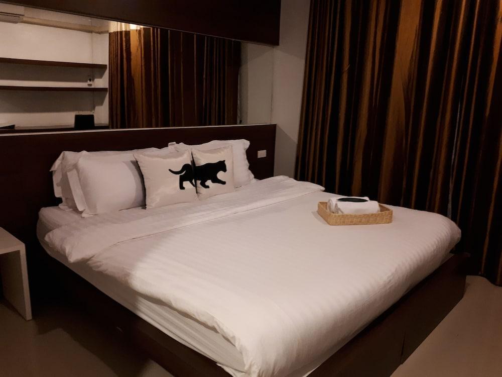 Bed By City Hotel Bangkok Exterior photo