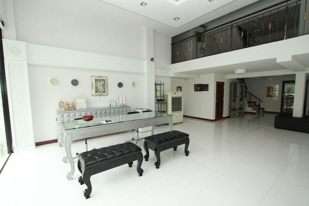 Bed By City Hotel Bangkok Exterior photo
