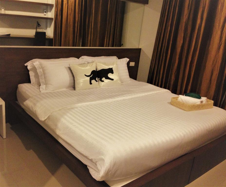 Bed By City Hotel Bangkok Exterior photo