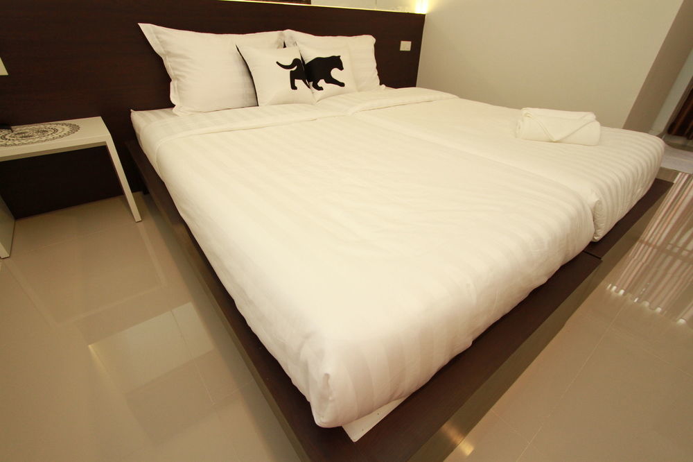 Bed By City Hotel Bangkok Exterior photo