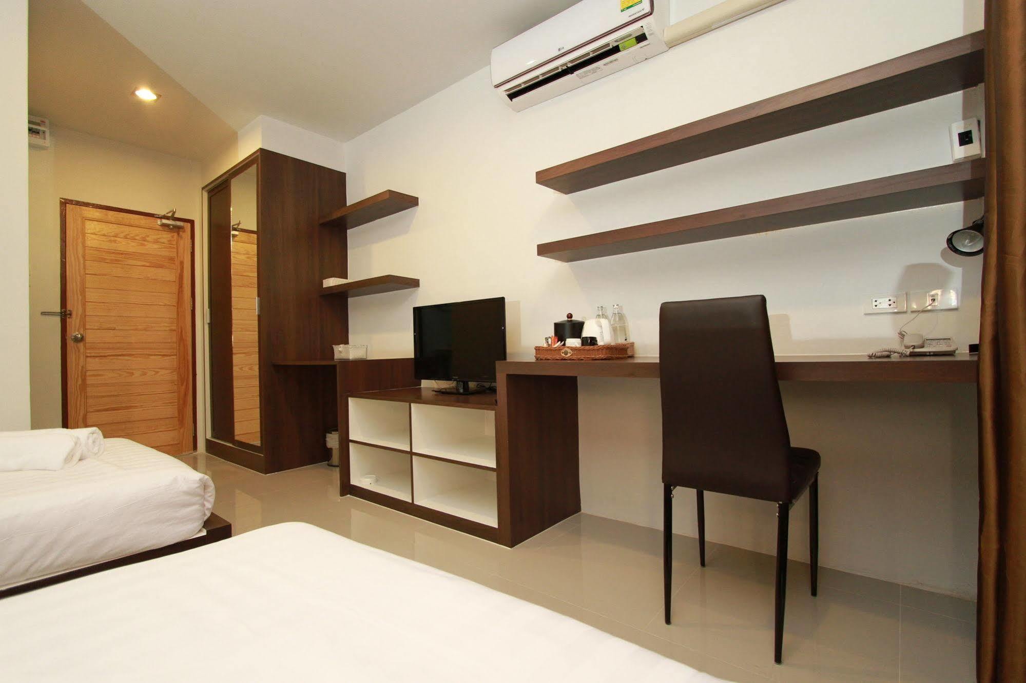Bed By City Hotel Bangkok Exterior photo