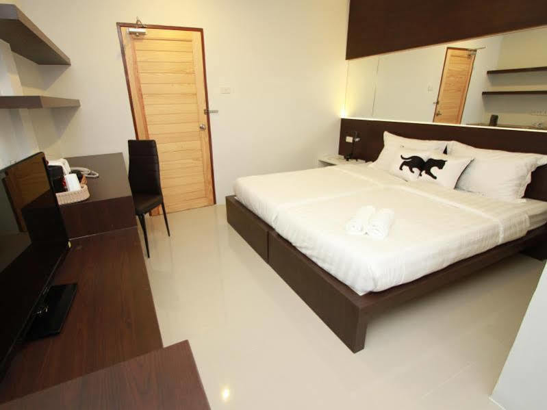 Bed By City Hotel Bangkok Exterior photo